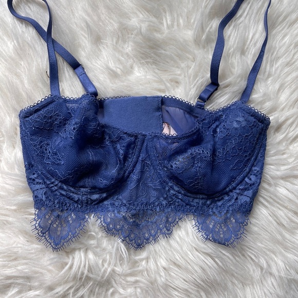 💙BOGO💙 Victoria’s Secret Unlined Balconettte bra size 32C - Picture 1 of 3